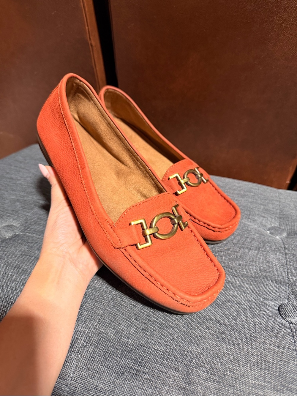 Aerosoles Stitch N Turn Orange Leather Loafers Horsebit Buckle Flats Size 9
